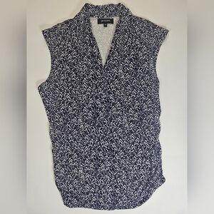 Grayson Womens Top Size Medium Navy Blue White Animal‎ Print Ruched Side Blouse